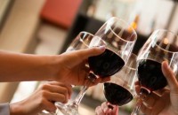 Посрещнете Деня на виното и любовта в ресторант ЛЪКИ / Новини от Казанлък