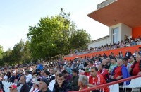 Фенове на „Розова долина“ се събират на Лъвовата чешма тази вечер / Новини от Казанлък