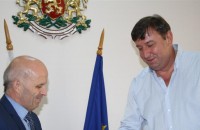 Община Мъглиж получи имоти в Ягода / Новини от Казанлък