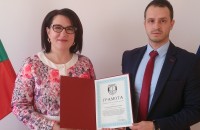 Главният прокурор е наградил с грамота и отличие “служебна благодарност” Стоян Павлов от Районна прокуратура-Казанлък / Новини от Казанлък