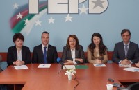 Галина Стоянова: Избрахме нашите кандидати от Казанлък с разум и сърце! / Новини от Казанлък