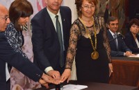 Пощенска марка Фестивал на розата в Казанлък бе валидирана и пусната в обращение днес / Новини от Казанлък