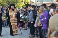 ОУ “Свети Паисий Хилендарски“ почете своя Патрон / Новини от Казанлък