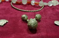 Средновековно златно съкровище бе открито днес при спец акция на полицията в Казанлък / Новини от Казанлък