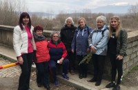 Малцина последваха призива на Общината „Да почистим  язовир „Копринка“ / Новини от Казанлък