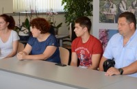 Момчето, обвинено в побой снощи, разказва другата гледна точка в случая / Новини от Казанлък