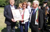 Грамота за почетно членство в СОСЗР за Кмета на Казанлък / Новини от Казанлък