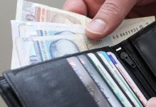 Хванаха девойка, задигнала портмоне / Новини от Казанлък