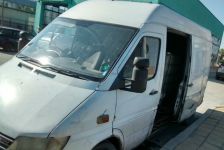 Апаши откраднаха бус / Новини от Казанлък