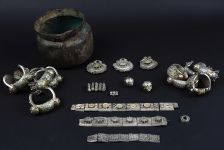 Изложба с над 240 съкровища от средновековието ще блестят в Казанлък / Новини от Казанлък