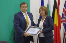 КРИБ с награда за Галина Стоянова / Новини от Казанлък