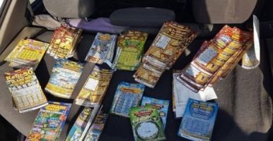 23-годишен сви лотарийни билети от магазин / Новини от Казанлък