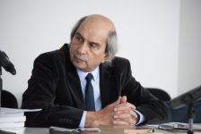 Проф. Михаил Неделчев гостува в музей “Чудомир“ / Новини от Казанлък