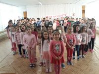 “Ден на розовата фланелка” и в детска градина “Слънчице” / Новини от Казанлък