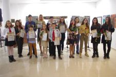 Награди за младите творци в Националния конкурс „Венчайте България с лаврови венци“ / Новини от Казанлък