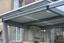 Откраднаха соларни панели от казанлъшка спирка / Новини от Казанлък