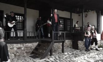 ЗОНА 20 с първо видео. Клипът към песента Пеньо Черньоолу вече е факт / Новини от Казанлък