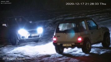 Служители на ветропарка към дрифтъри и офроудъри: Какво е удоволствието да се подиграеш с труда на другите?/ Видео / Новини от Казанлък