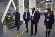 Партньорството между бизнес и образователни институции гарантира нужните специалисти  / Новини от Казанлък