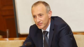 Учебната 2021 година: Без нулева година или допълнително удължаване, без отпадане на материал за матурите / Новини от Казанлък