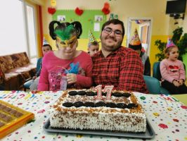 Не един, а два рождени дни отпразнуваха в дневния център „Работилница за мечти“ / Новини от Казанлък