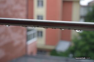 Времето остава дъждовно и в петък / Новини от Казанлък