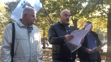 Казанлъчани подкрепиха протеста на спешните медици в Пловдив днес / Новини от Казанлък