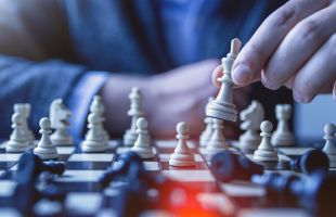 Детски турнир събира майстори и любители на шахмата в Казанлък  / Новини от Казанлък