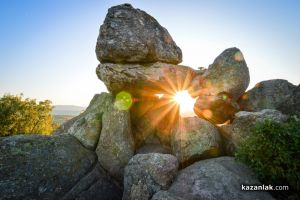 Посрещаме лятото с древен ритуал на Мегалита / Новини от Казанлък