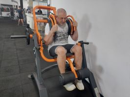 Д-р Колев, №1: Ремонтираме всички терени и площадки. Масовият спорт прави здрава нацията / Новини от Казанлък