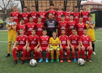 „Розова долина“ с Антим Паральов стартира участието си в международния турнир “Kronos Cup“ / Спортни новини от Казанлък