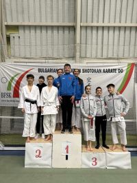 Куп от медали за казанлъшкия “Шори Доджо“ / Спортни новини от Казанлък