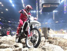 Казанлъчанинът Любомир Синев взе участие в Световния суперендуро шампионат / Новини от Казанлък