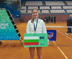 Казанлъчанката Рая Маркова се класира за осминафиналите на турнира Тенис Европа в Португалия / Спортни новини от Казанлък