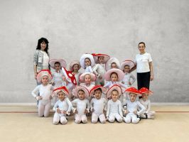 Казанлъшките гимнастички с блестящо участие на турнира „Фея под липите“ / Спортни новини от Казанлък