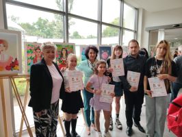 Кирковци с най-много присъдени награди от Националния конкурс за живописна рисунка “Вълшебство на розите“ / Новини от Казанлък