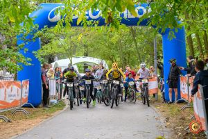 Над 500 участници се включиха в маратона „Тракийски царе“ 2025 / Спортни новини от Казанлък