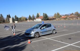 За трети път в Казанлък ще се проведе състезанието за майсторско шофиране Drive Safe / Новини от Казанлък