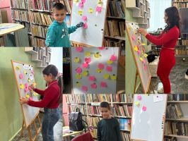 С красиви послания, посетителите на библиотеката отбелязаха Световния ден на доброто / Новини от Казанлък