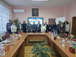 ПГ „Иван Хаджиенов“ домакин на първата работна среща от проекта за дуално обучение DOMINO 2  / Новини от Казанлък