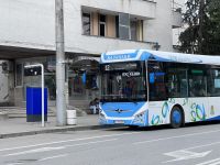 Коледната магия пристига по автобусна линия № 12 / Новини от Казанлък