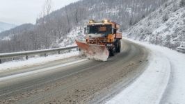 Над 440 снегорина обработват републиканските пътища / Новини от Казанлък