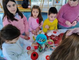 Много красота, въображение и забавление в Арт Март работилничката за деца и родители в ОДК „Св. Ив. Рилски” / Новини от Казанлък