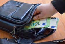 Гамен обра 76-годишна баба в дома ѝ / Новини от Казанлък