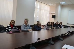 Областната междуведомствена комисия заседава във връзка с проверка на язовири, реки и речни корита / Новини от Казанлък