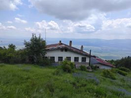 Хижа „Соколна“ преминава под управлението на Дирекция „Национален парк Централен Балкан“ / Новини от Казанлък