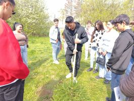 Корени, които свързват поколенията...