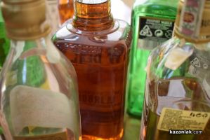 Мъж открадна алкохол за 100 евро от магазин в Казанлък  / Новини от Казанлък