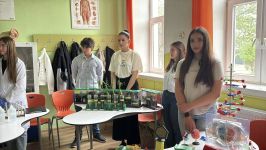 Днес бе официално открит STEM центърът в ПХГ “Св. Св. Кирил и Методий“ в град Казанлък  / Новини от Казанлък