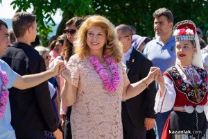 Държавният глава Илияна Йотова ще бъде гост на Празника на розата / Новини от Казанлък